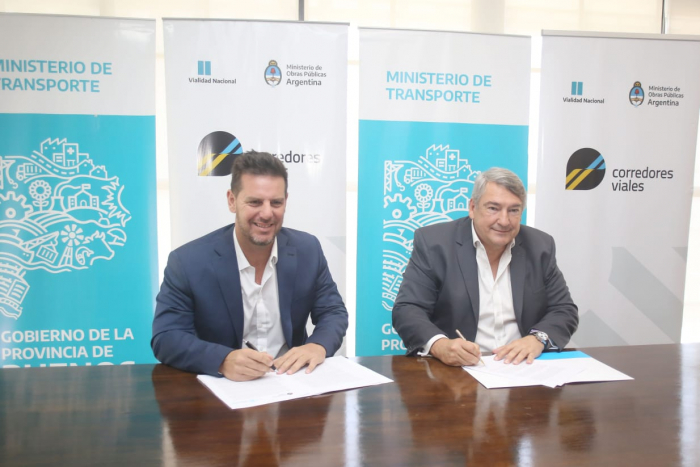 Jorge D'Onofrio y Gonzalo Atanasof en la firma del convenio de trabajo.