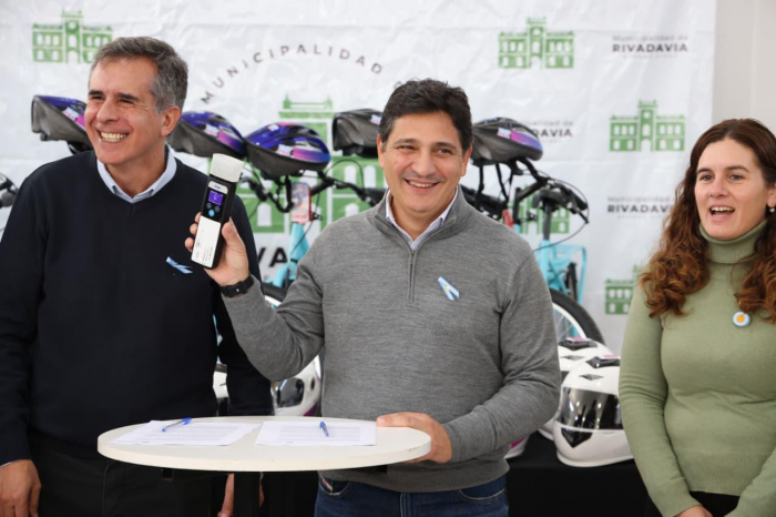 Marinucci y Botti promovieron el Alcohol Cero en América junto a Martínez.
