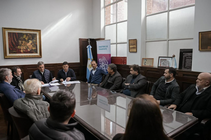 Marinucci junto al Intendente Botto en el Parque Industrial Villa Flandria.