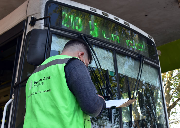 Se realizaron operativos de fiscalización del transporte público en San Martín, Quilmes y Moreno.