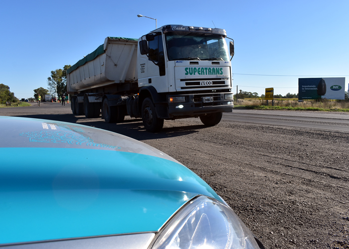 Durante el recambio turístico se restringirá la circulación de camiones de carga